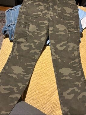Mudd Camo Utility Stretch jeggings in Olive Green